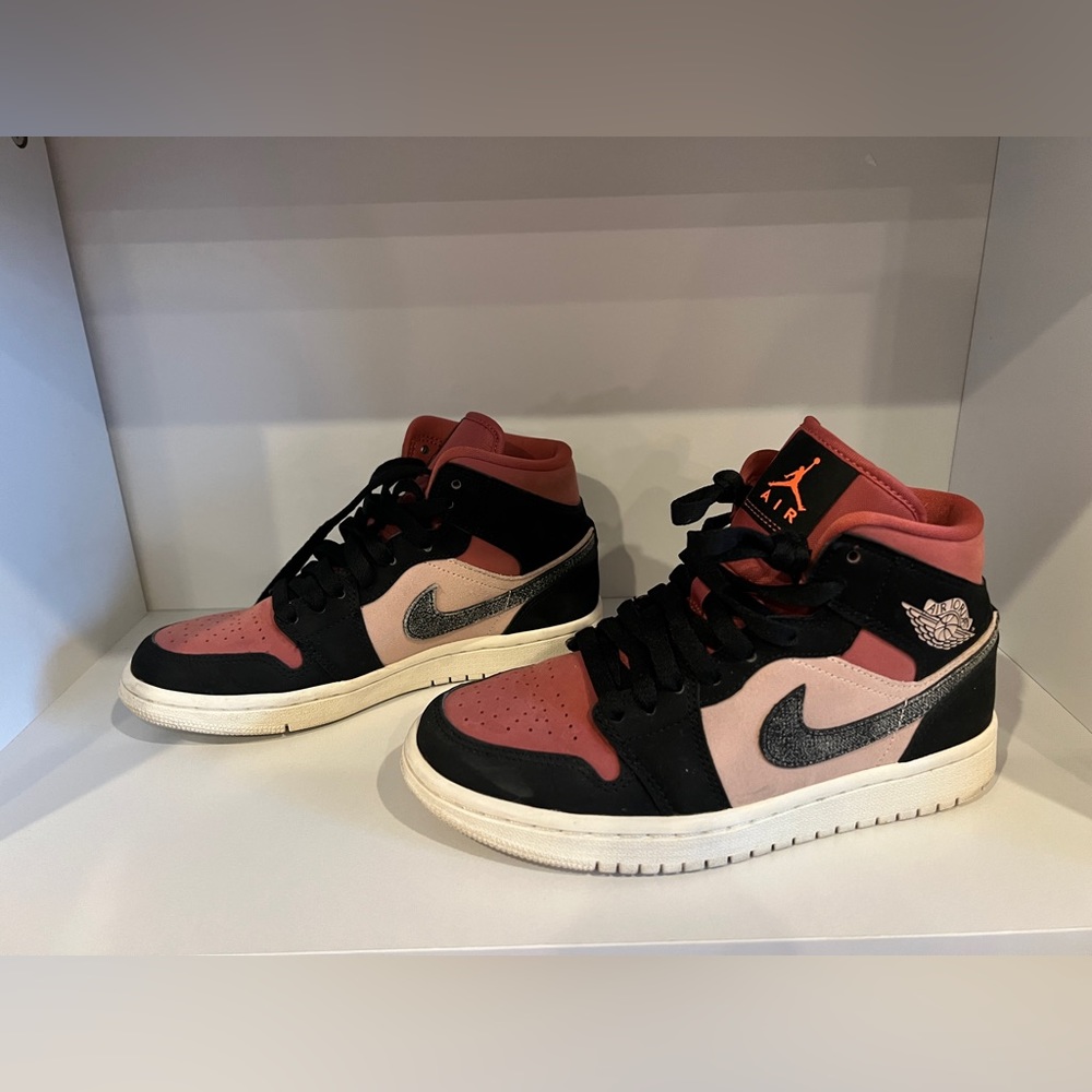 Women’s Jordans size 5.5